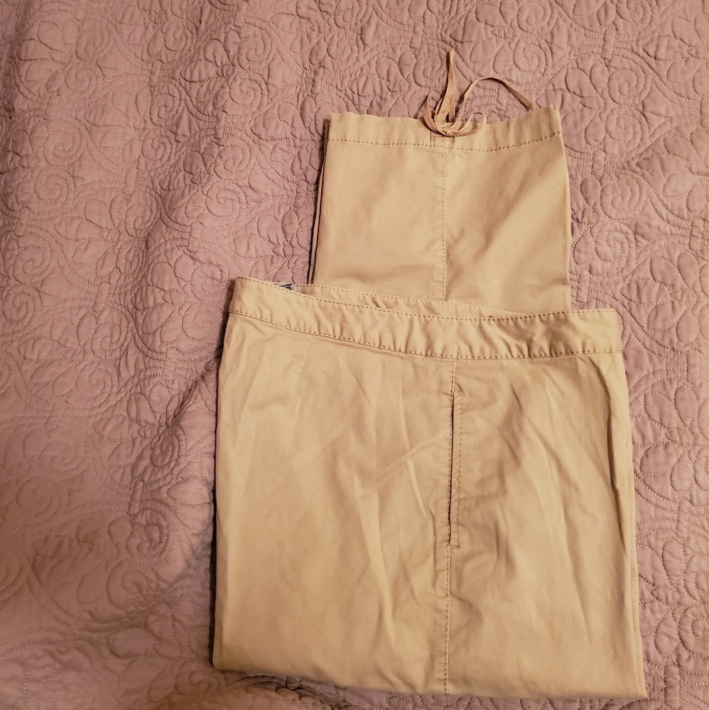 Capris - Picture 3 of 5